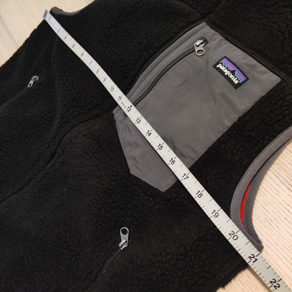 Patagonia Mens Classic Retro-X Deep Pile Fleece Vest Sz M Full-Zip Black Sherpa - Picture 11 of 13